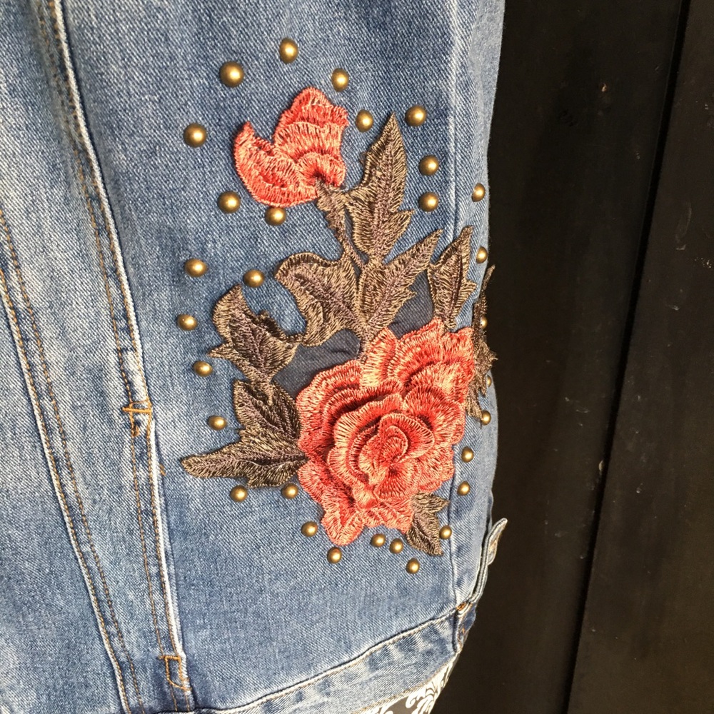 Jean jacket - Picture 3 of 6